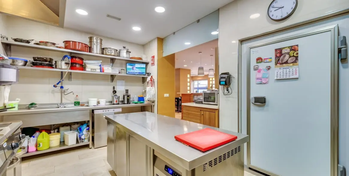 Sale of hostel in Mijas 11
