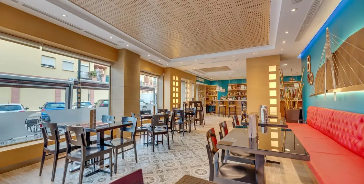 Sale of hostel in Mijas 15
