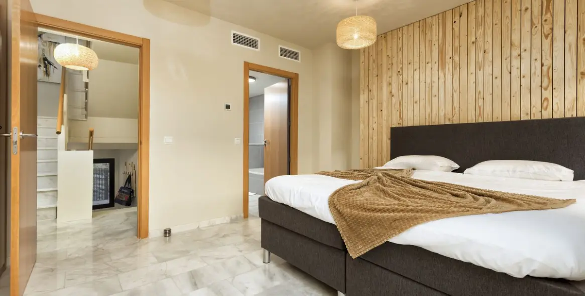 Sale of townhouse in Mijas Costa 25