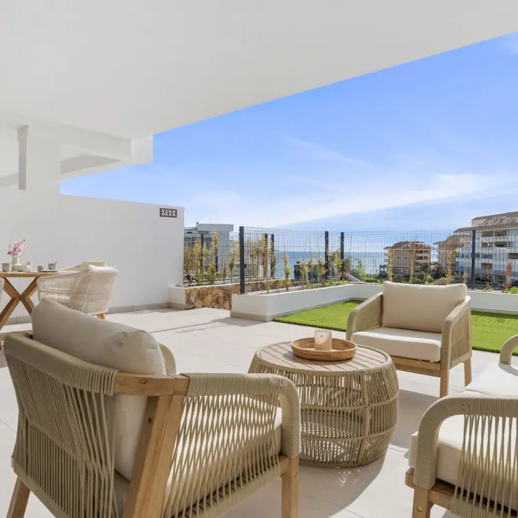 Sale of ground floor apartment in Fuengirola