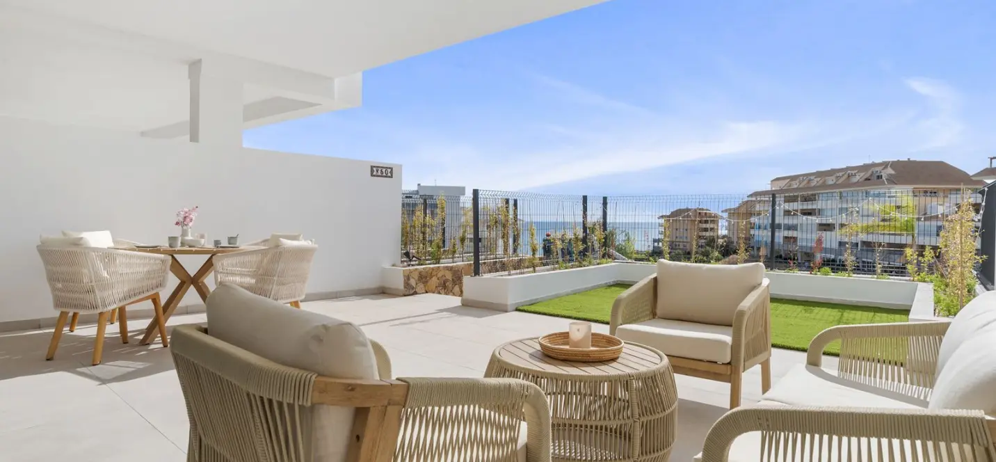 Sale of ground floor apartment in Fuengirola 2