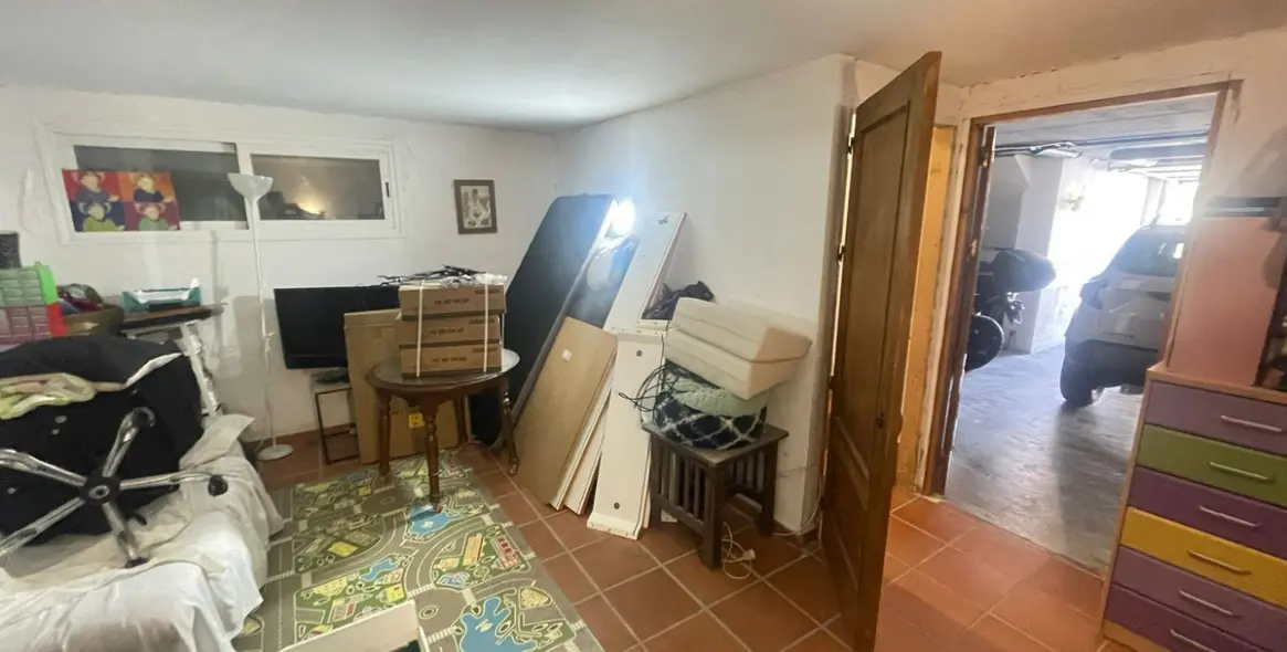 Sale of townhouse in Estepona 17