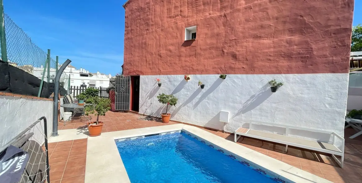 Sale of townhouse in Estepona 25