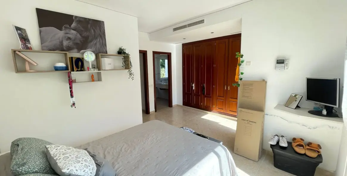Sale of townhouse in Estepona 73