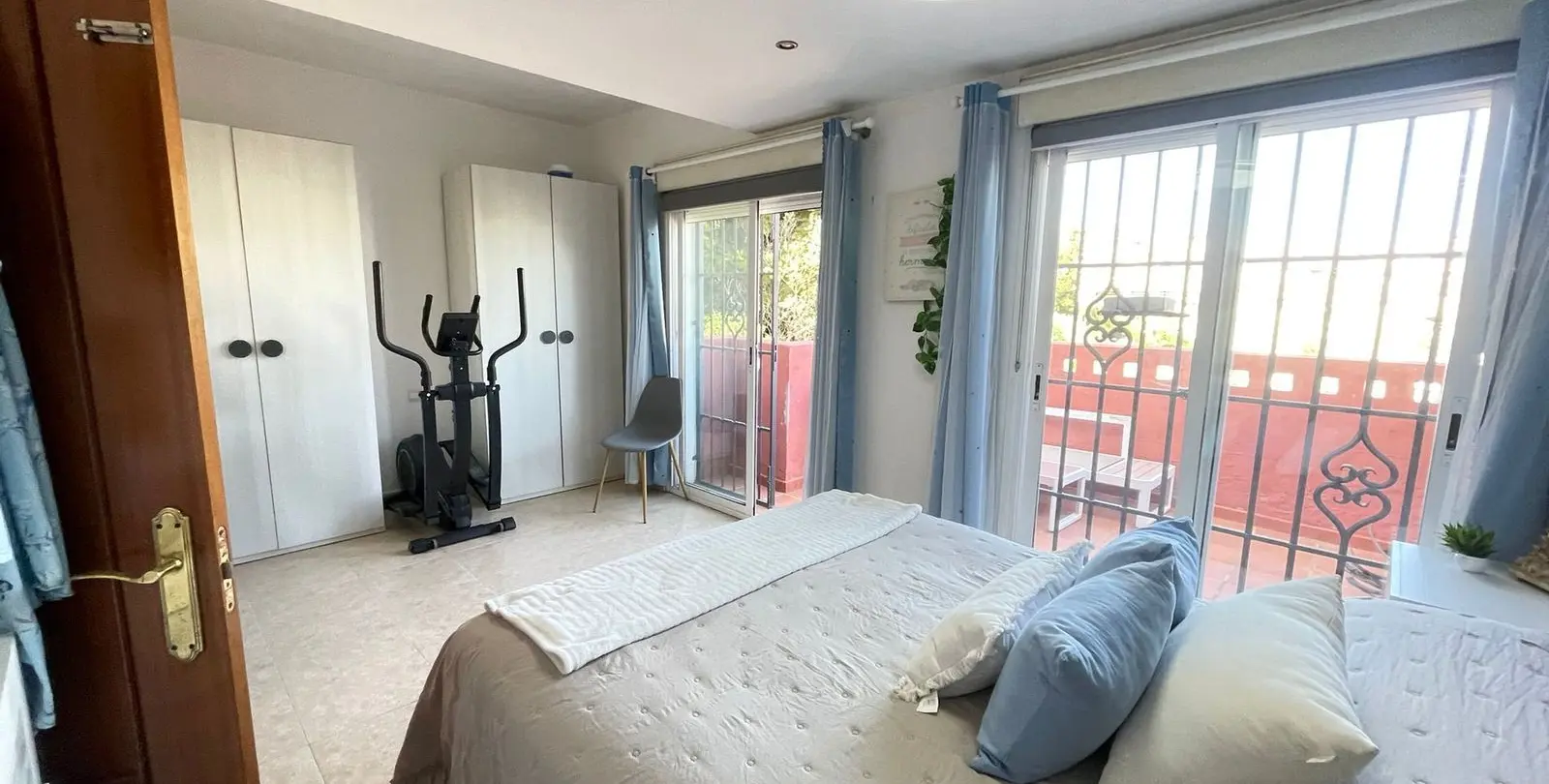 Sale of townhouse in Estepona 41
