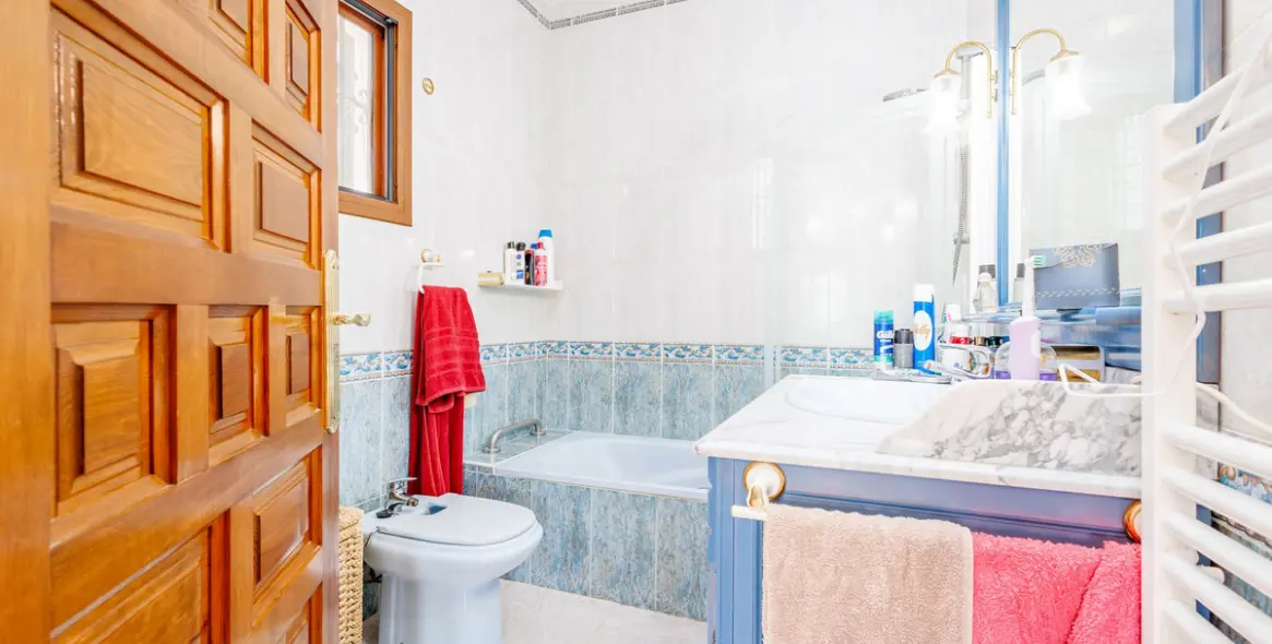 Продажа  отдельно стоящей виллы в Alhaurín el Grande 33