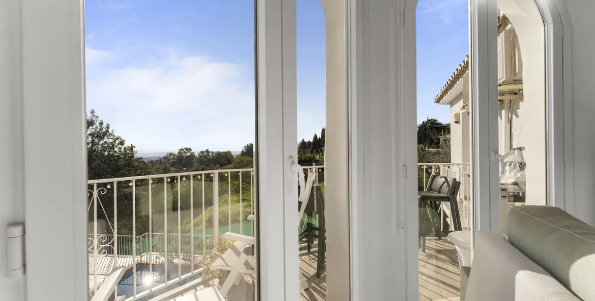 Sale of detached villa in Mijas 14