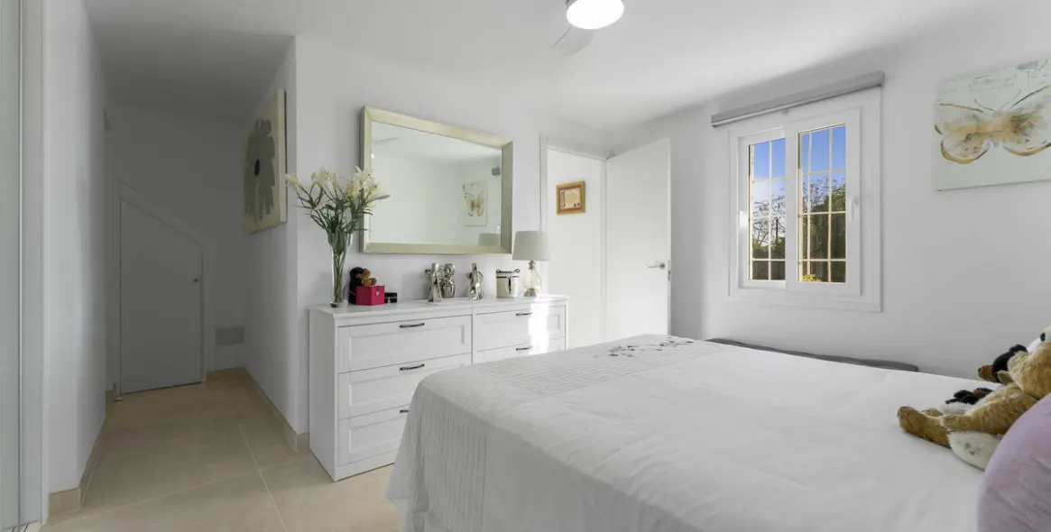 Sale of detached villa in Mijas 23