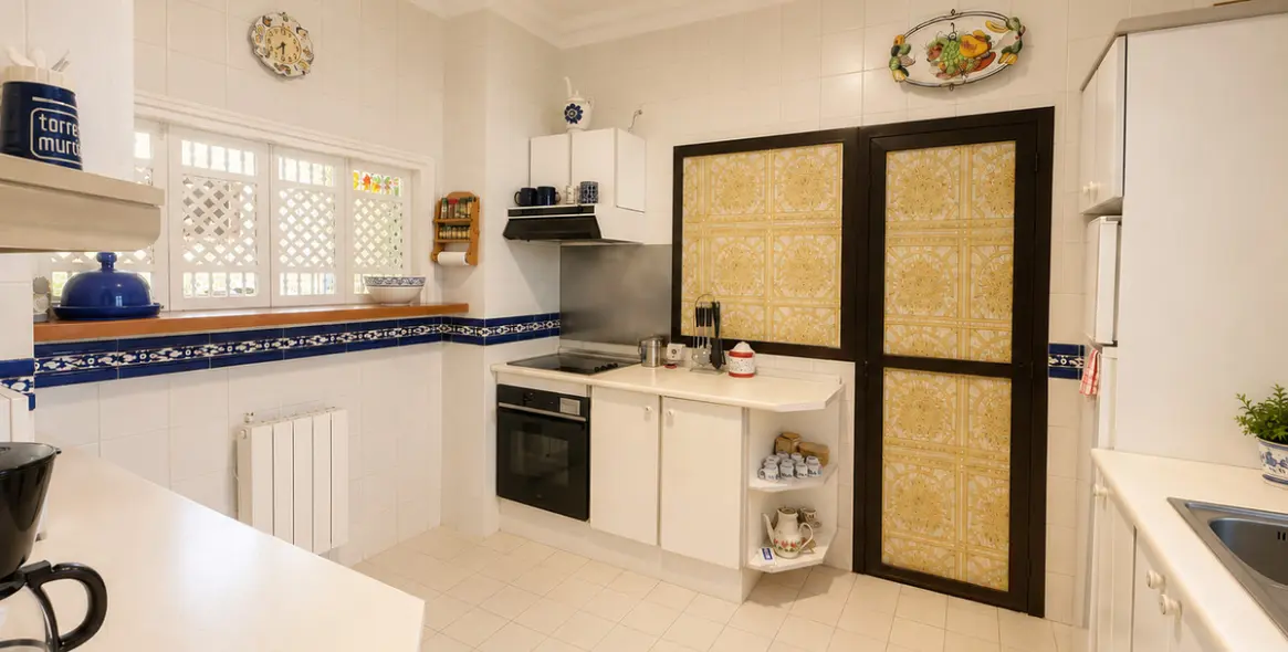 Venta de apartamento en planta baja en Puerto Banús 10