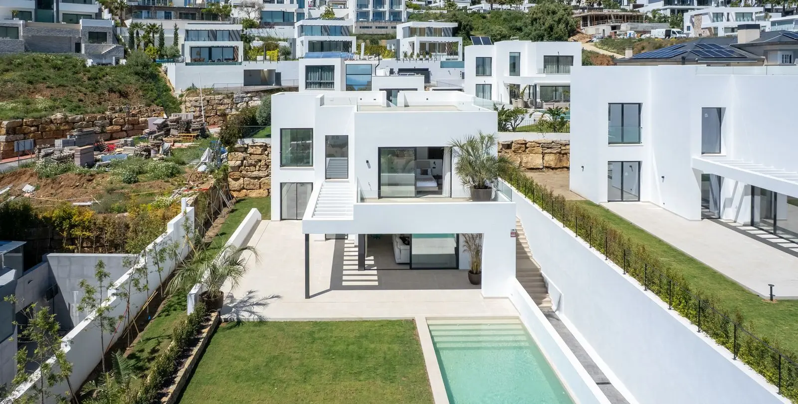 Sale of detached villa in Mijas 1