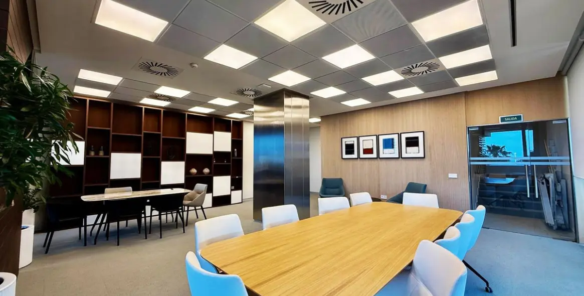 Venta de apartamento en planta media en Málaga 46