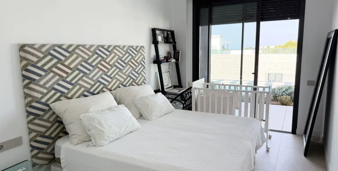 Venta de apartamento en planta baja en Santa Clara 19