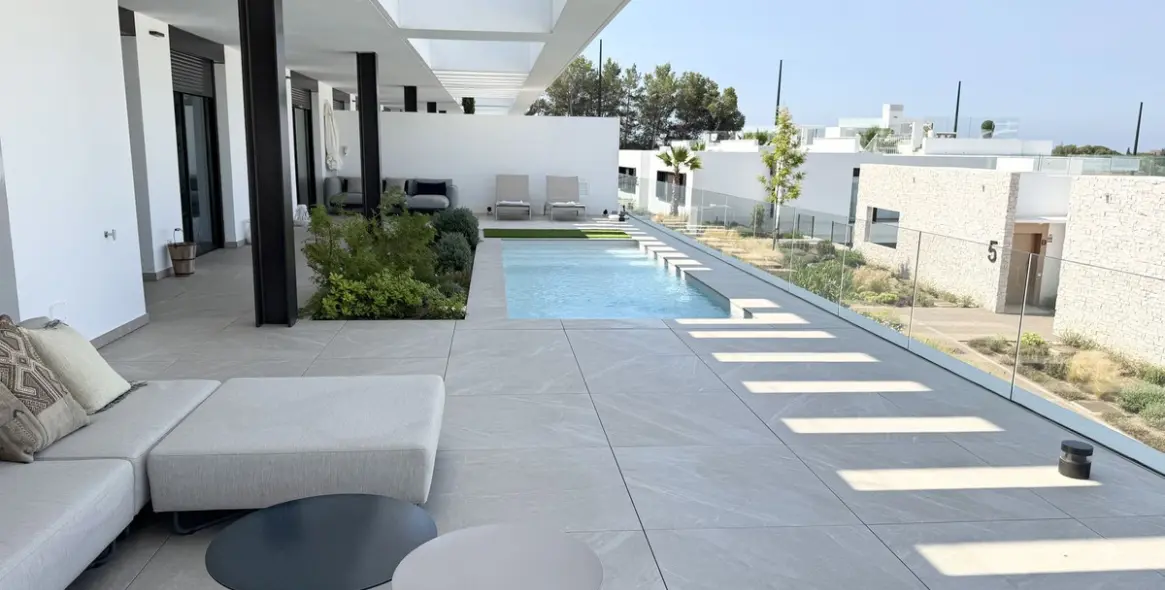 Venta de apartamento en planta baja en Santa Clara 35
