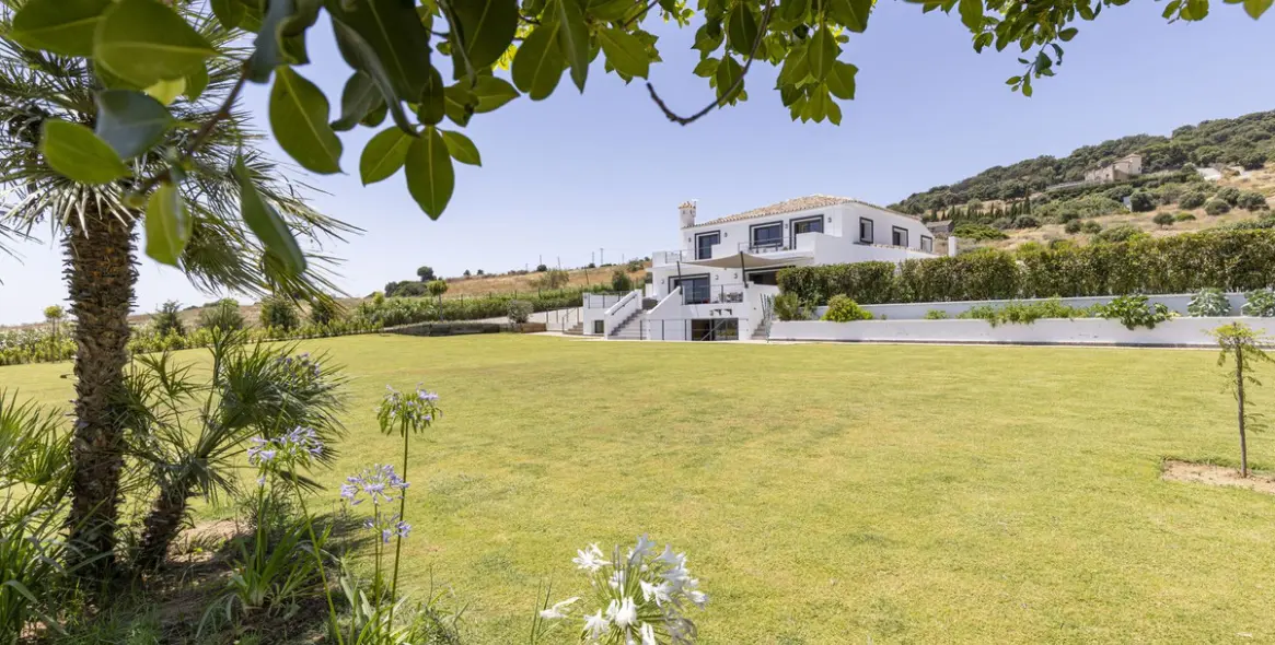 Venta de villa independiente en Casares 3