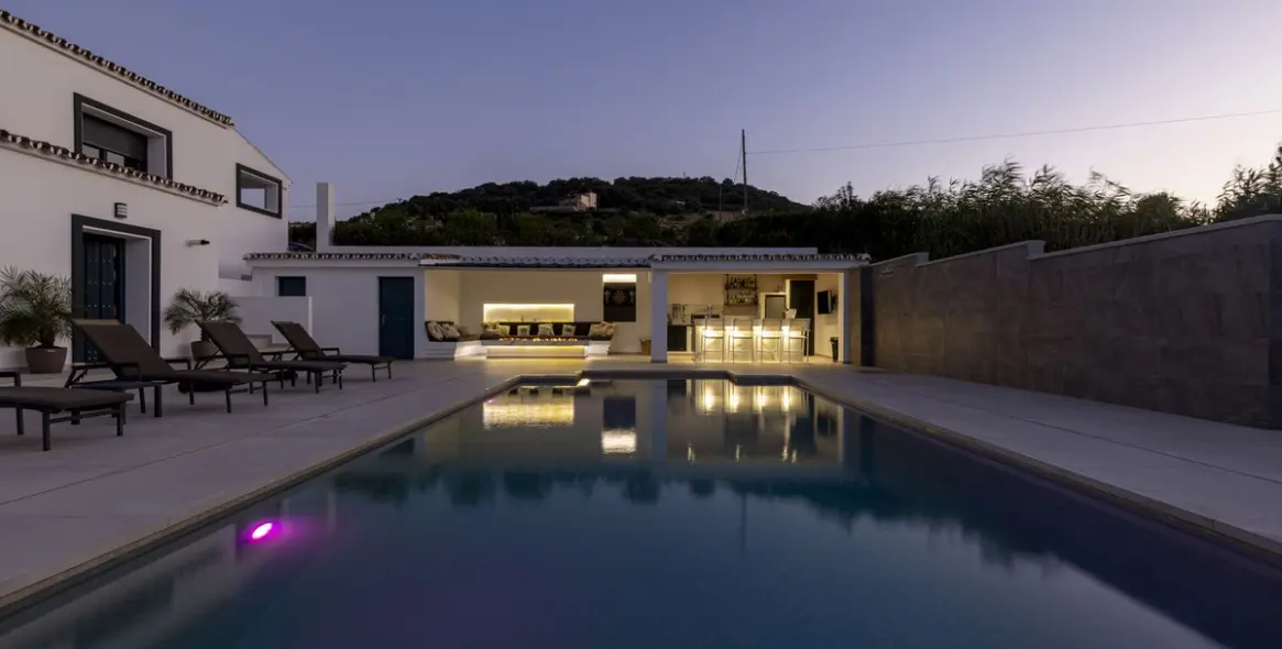 Venta de villa independiente en Casares 60