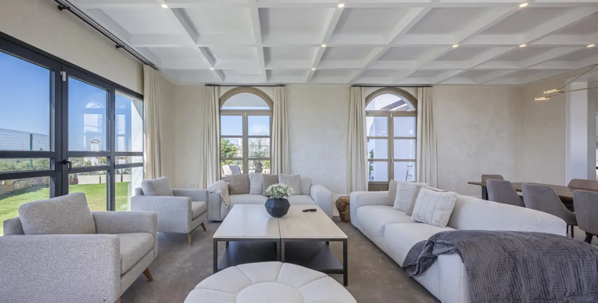 Venta de villa independiente en Estepona 23