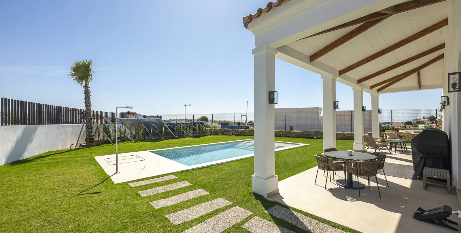 Venta de villa independiente en Estepona 5