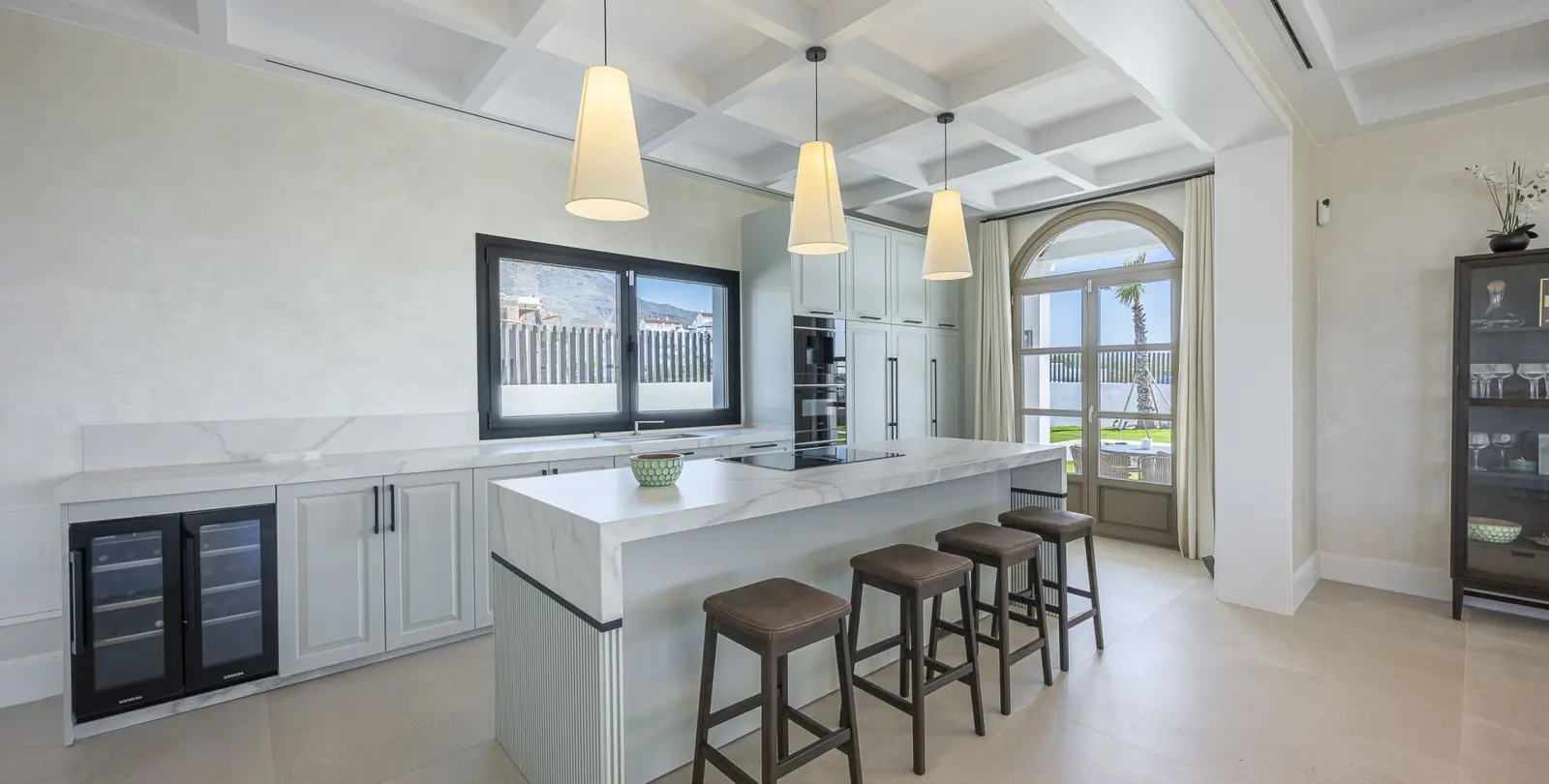 Venta de villa independiente en Estepona 12