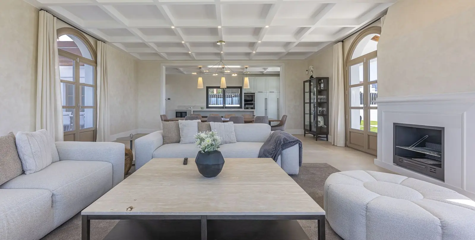 Venta de villa independiente en Estepona 24