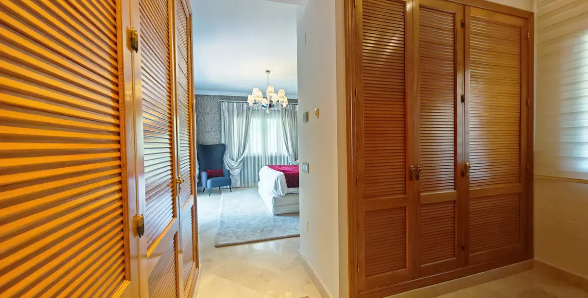 Venta de villa independiente en Elviria 15