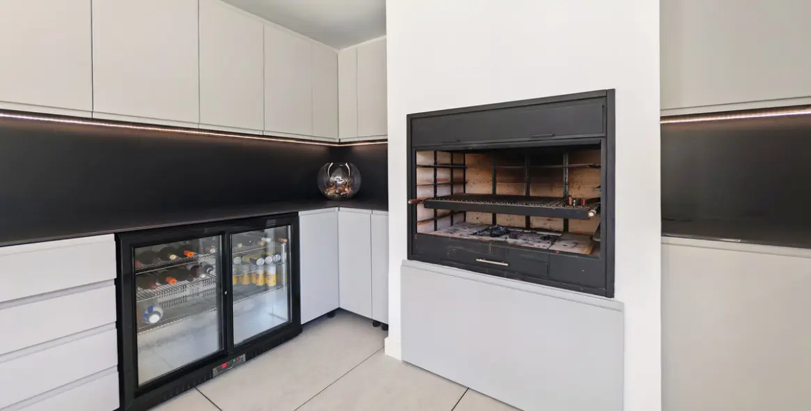 Venta de villa independiente en Elviria 35