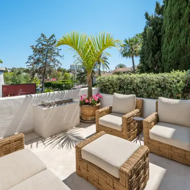 Venta de apartamento en planta media en The Golden Mile