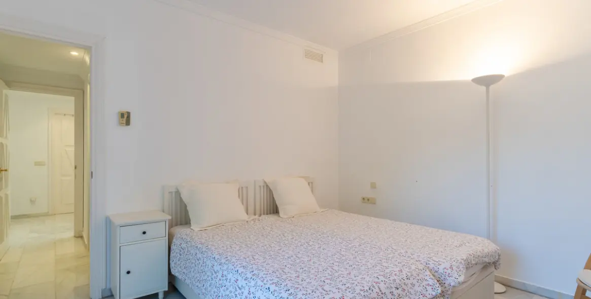 Venta de ático dúplex en The Golden Mile 14