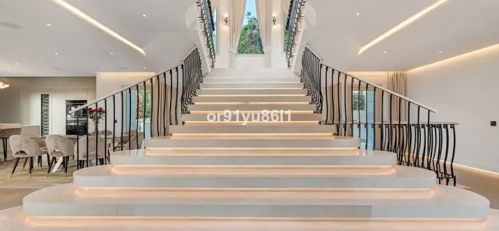 Venta de villa independiente en Sierra Blanca 2