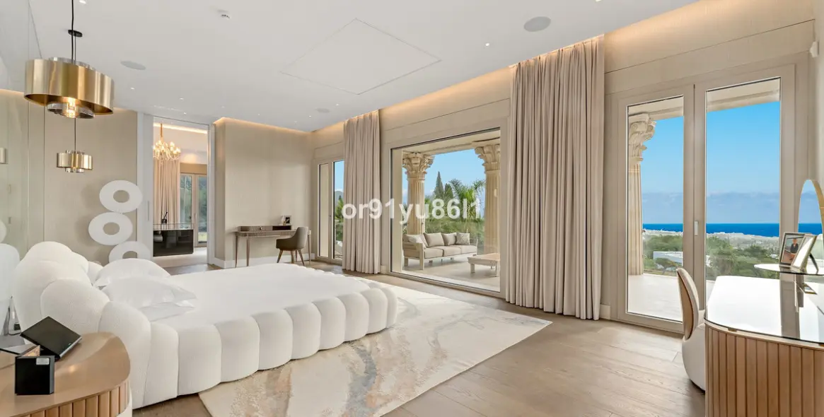 Venta de villa independiente en Sierra Blanca 8