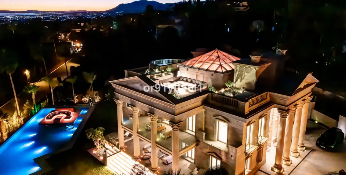 Venta de villa independiente en Sierra Blanca 46