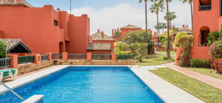Alquiler a largo plazo de apartamento en planta media en Mijas 2