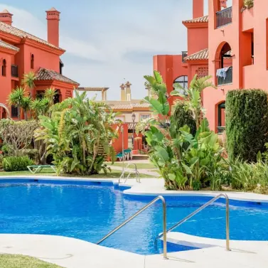 Alquiler a largo plazo de apartamento en planta media en Mijas