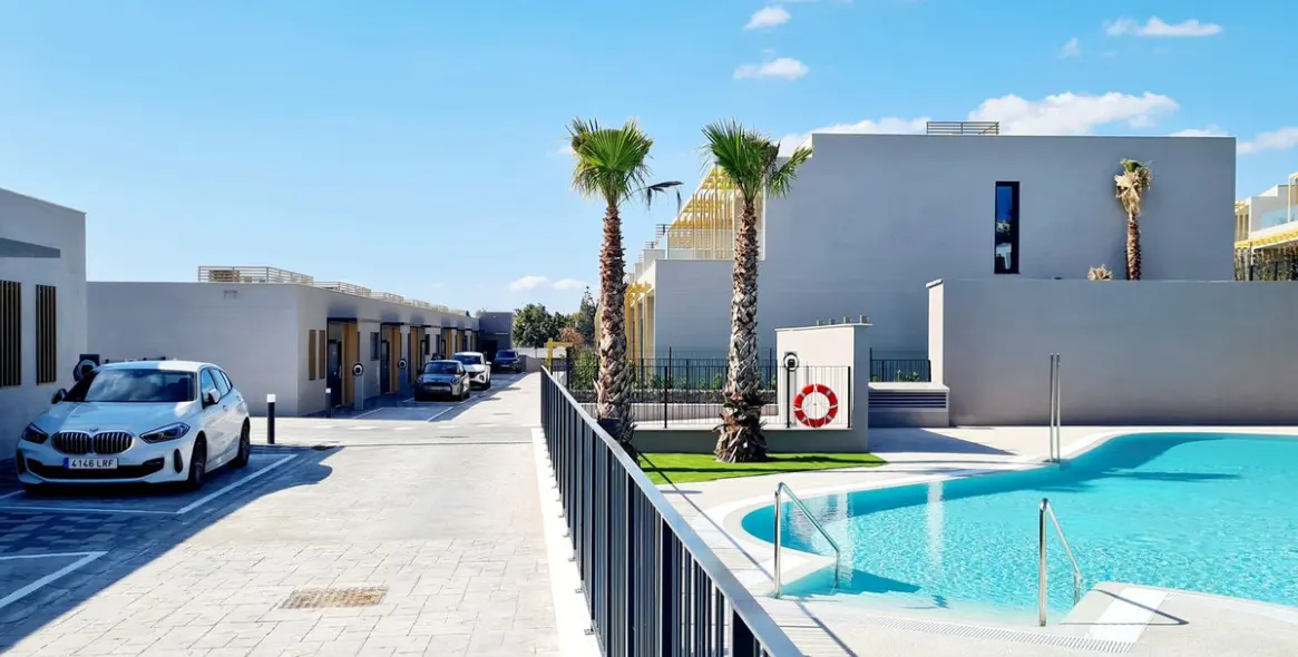 Alquiler a largo plazo de casa pareada en El Chaparral 2