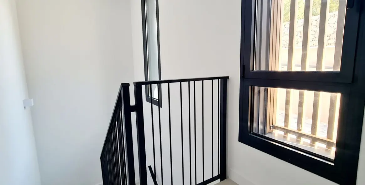 Alquiler a largo plazo de casa pareada en El Chaparral 8