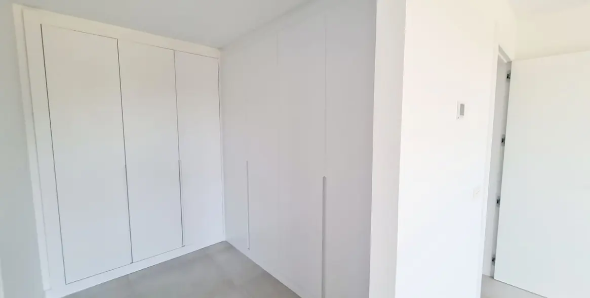 Alquiler a largo plazo de casa pareada en El Chaparral 12