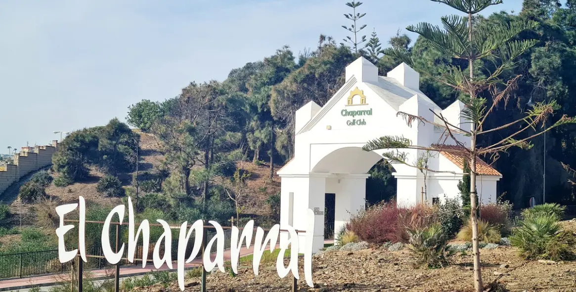 Alquiler a largo plazo de casa pareada en El Chaparral 17