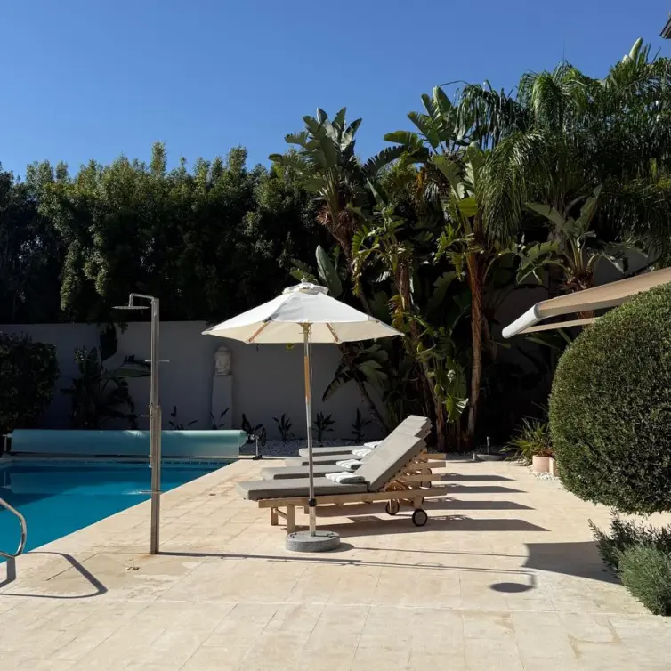 Short-term rent of detached villa in Nueva Andalucía