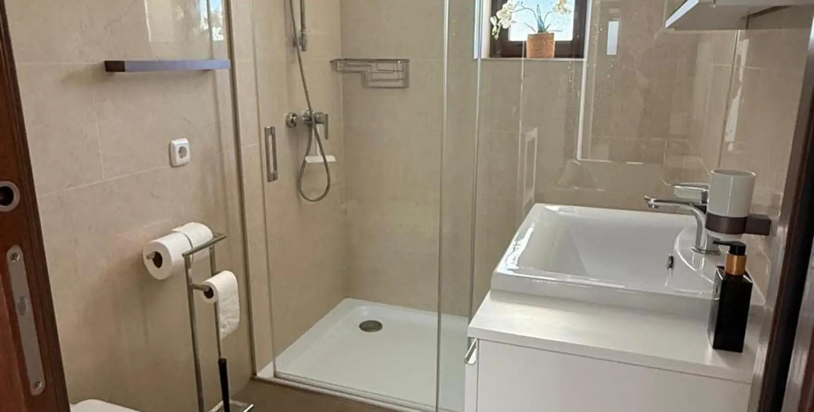 Short-term rent of detached villa in Nueva Andalucía 22