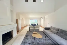 Image 4 thumb
