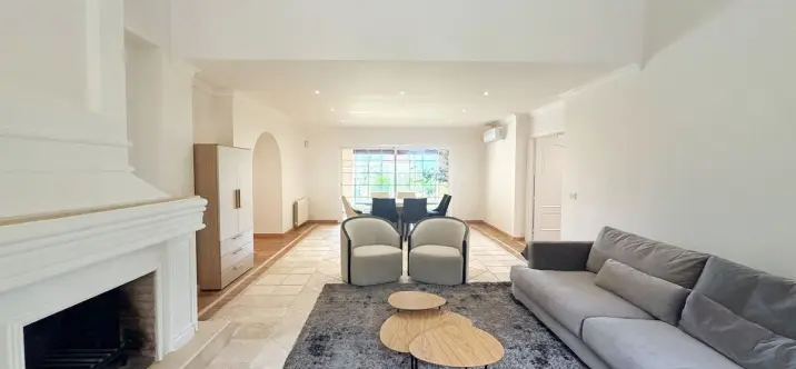 Long-term rent of detached villa in El Paraiso 3