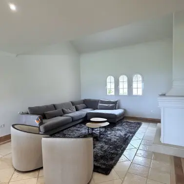 Long-term rent of detached villa in El Paraiso