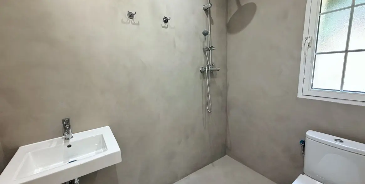 Long-term rent of detached villa in El Paraiso 39