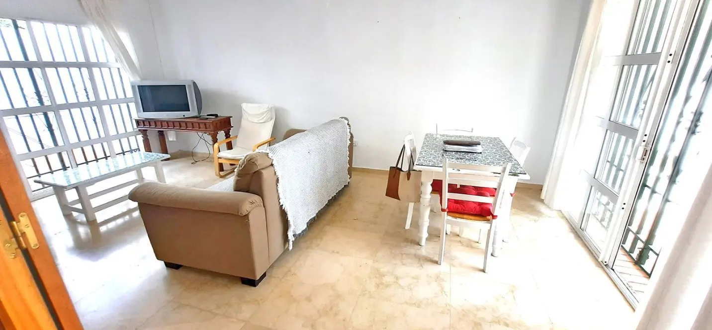 Продажа таунхауса в Las Lagunas 4