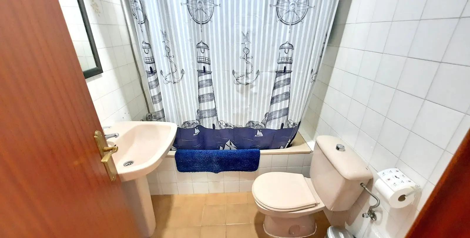 Venta de adosado en Las Lagunas 20