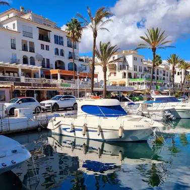 Venta de ático dúplex en La Duquesa