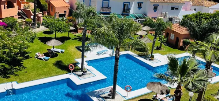 Venta de ático dúplex en La Duquesa 3