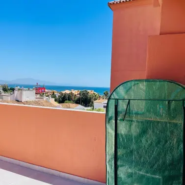 Venta de ático dúplex en La Duquesa