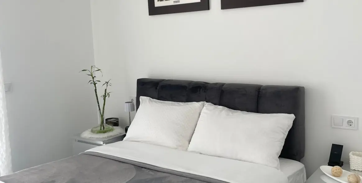 Venta de ático dúplex en La Duquesa 23