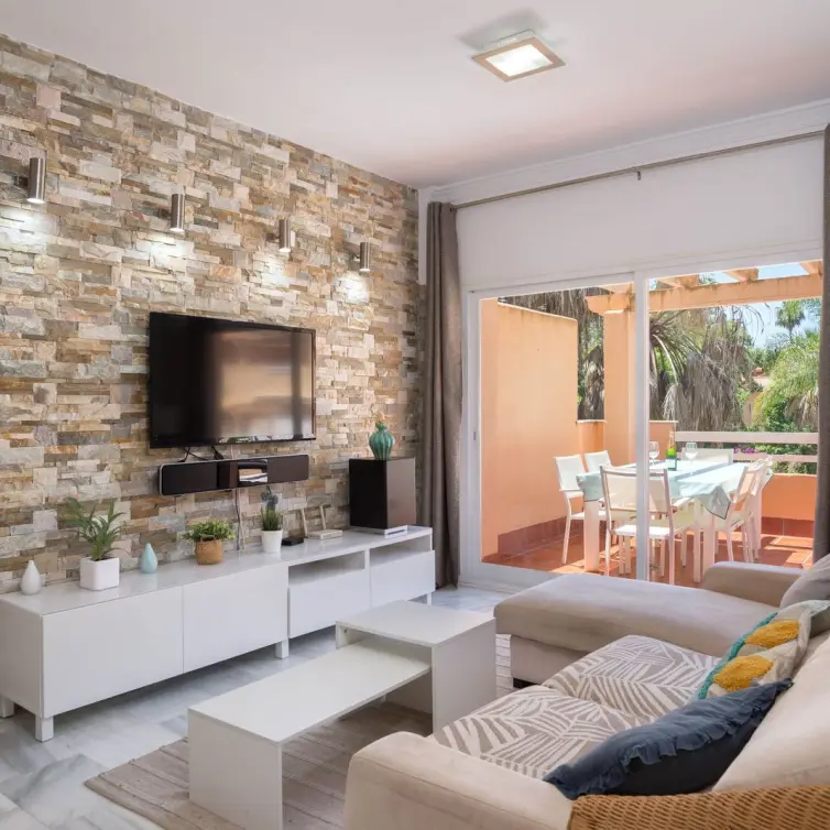 Sale of middle floor apartment in Carib Playa