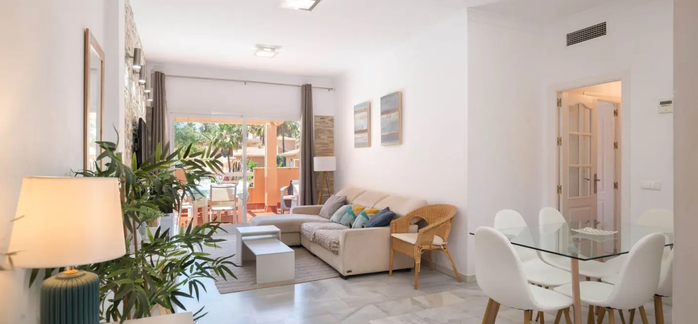 Sale of middle floor apartment in Carib Playa 4